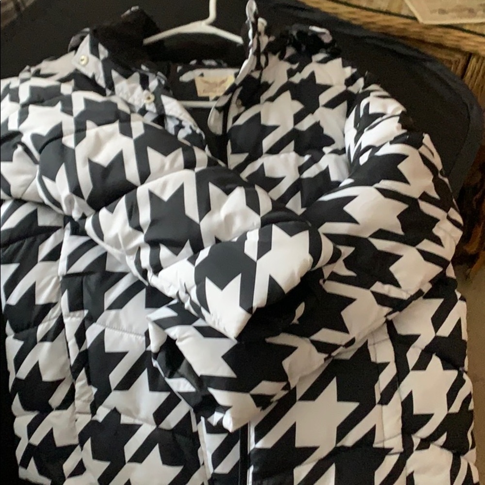 Winter jacket zip and snaps